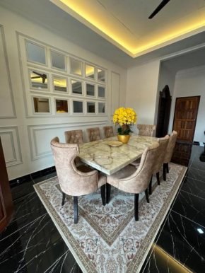 Rania Riverview Guesthouse